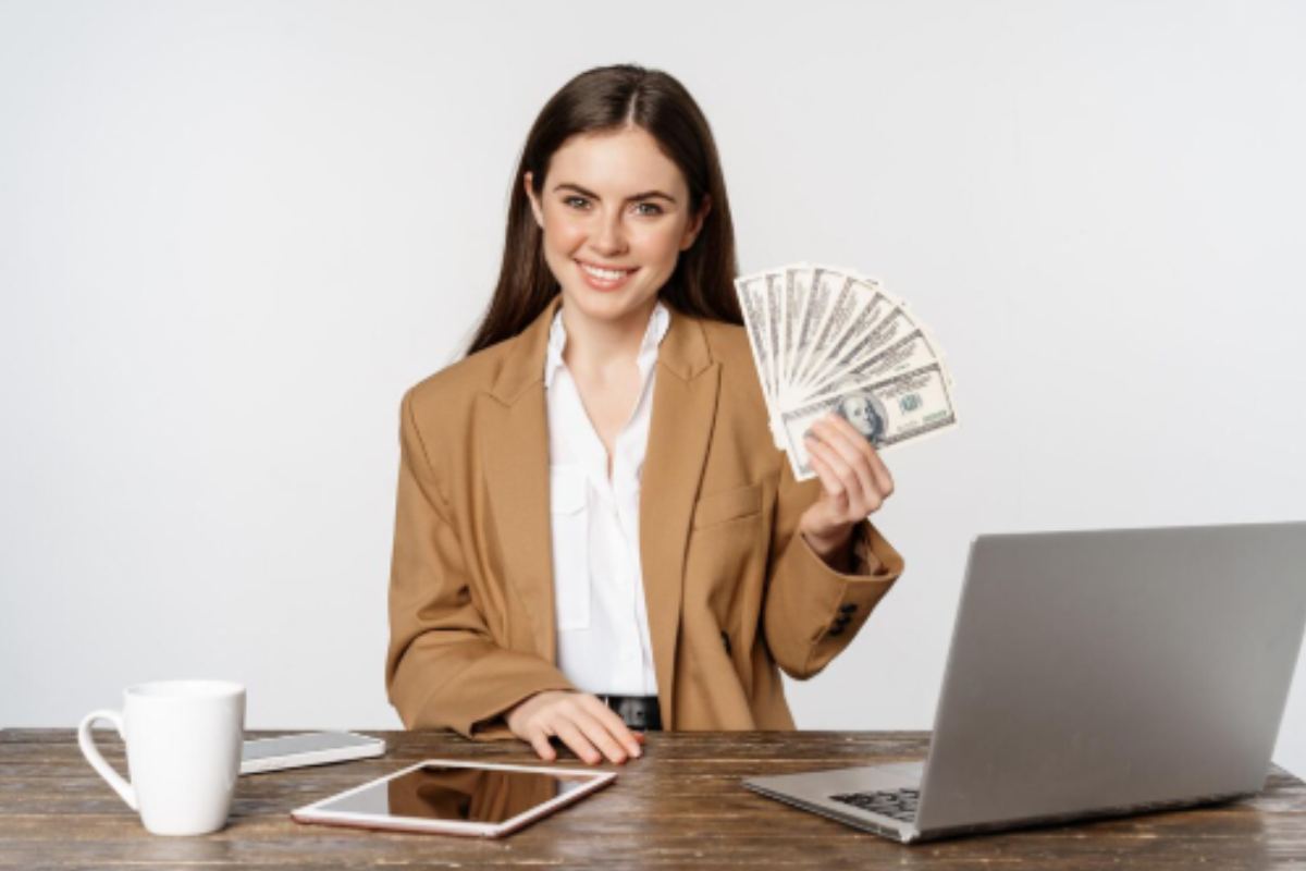 4 Ways to Build a Steady Online Income Stream